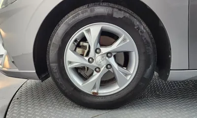Hyundai Avante 2021, 122925 км, за 9361.18 USD