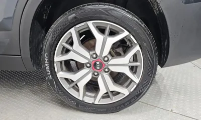 Kia Seltos 2020, 67327 км, за 11530.95 USD - фото 21