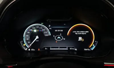 Genesis GV70 2021, 76415 км, за 24812.92 USD - фото 8