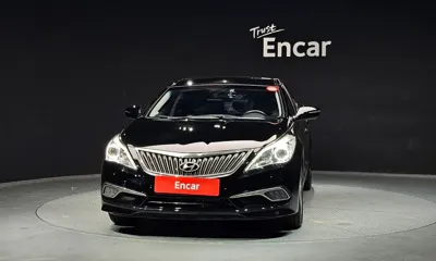Hyundai Grandeur 2016, 60429 км, за 5842.2 USD
