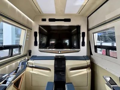 Mercedes-Benz Sprinter 2017, 77000 км, за 42053.08 USD - фото 16