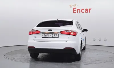 Kia K3 2013, 161024 км, за 3055.32 USD
