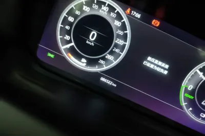 Land Rover Discovery Sport New Energy 2021, 86500 км, за 18402 USD - фото 14