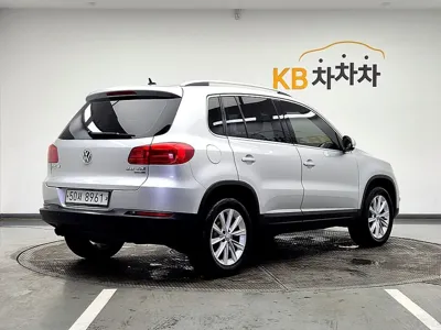 Volkswagen Tiguan 2014, 169976 км, за 3838.15 USD