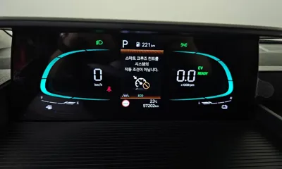Hyundai Staria 2025, 57202 км, за 27972.96 USD - фото 8