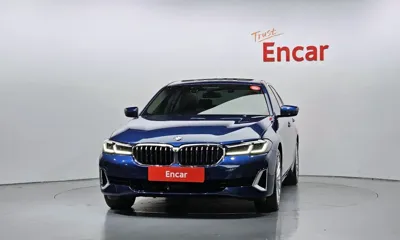 BMW 5-Series 2021, 29798 км, за 23975.29 USD