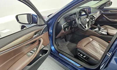 BMW 5-Series 2021, 29798 км, за 23975.29 USD - фото 10