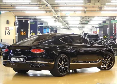 Bentley Continental 2023, 32950 км, за 139214.28 USD