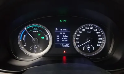 Hyundai Grandeur 2018, 141517 км, за 8794.79 USD - фото 8