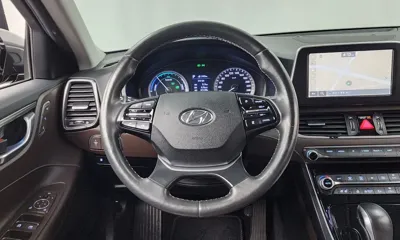Hyundai Grandeur 2018, 141517 км, за 8794.79 USD - фото 13