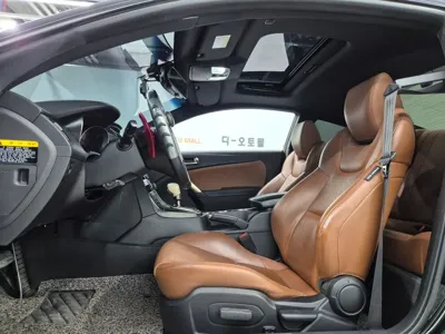 Hyundai Genesis 2014, 113000 км, за 8444.38 USD - фото 10