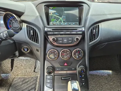 Hyundai Genesis 2014, 113000 км, за 8444.38 USD - фото 14
