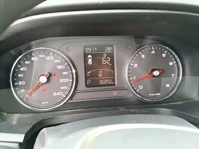 Roewe 荣威i6经典 2020, 86800 км, за 3990.96 USD - фото 12