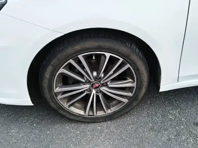 Roewe 荣威i6经典 2020, 86800 км, за 3990.96 USD - фото 23