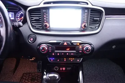 Kia Sorento 2017, 86726 км, за 10596.02 USD - фото 9