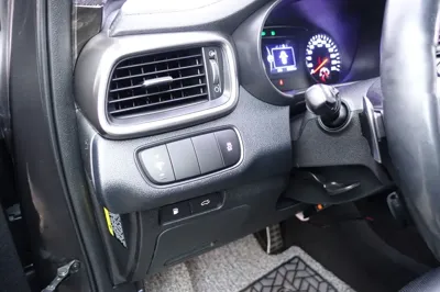 Kia Sorento 2017, 86726 км, за 10596.02 USD - фото 13