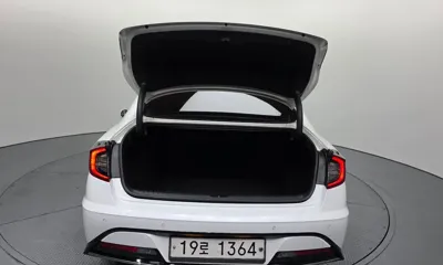 Hyundai Sonata 2020, 108684 км, за 10921.14 USD - фото 20