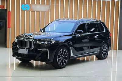 BMW X7 · 2020 год