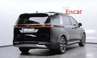 Kia Canival 2021, 94054 км, за 18169.8 USD