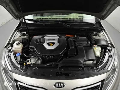 Kia K5 2013, 211493 км, за 2115.28 USD