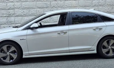 Hyundai Sonata 2016, 141500 км, за 5645.27 USD