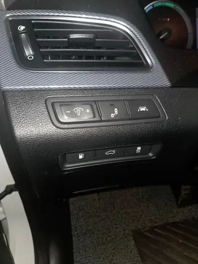 Hyundai Sonata 2016, 141500 км, за 5645.27 USD - фото 15
