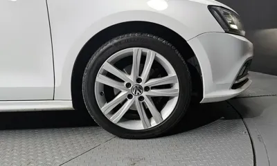 Volkswagen Jetta 2015, 187367 км, за 3931.99 USD