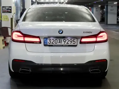 BMW 5-Series 2023, 30243 км, за 29276.62 USD