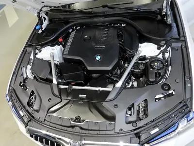 BMW 5-Series 2023, 30243 км, за 29276.62 USD - фото 19