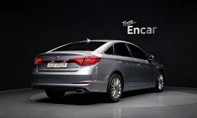 Hyundai Sonata 2016, 122286 км, за 5070.53 USD
