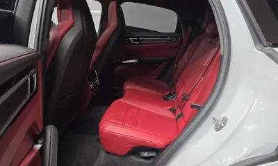 Porsche Cayenne 2023, 37932 км, за 86970.73 USD - фото 12