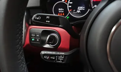 Porsche Cayenne 2023, 37932 км, за 86970.73 USD - фото 20