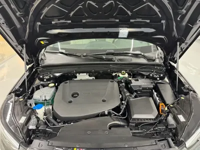 Volvo XC40 2025, 1622 км, за 28000.25 USD - фото 6