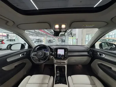 Volvo XC40 2025, 1622 км, за 28000.25 USD - фото 7