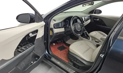 Kia Niro 2017, 88126 км, за 8861.76 USD - фото 10