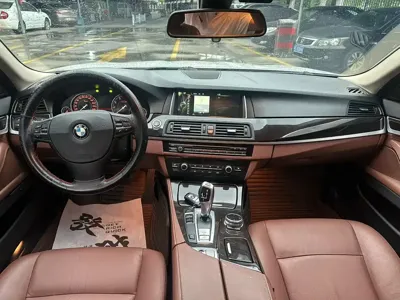 BMW 5 Series 2014, 160000 км, за 7769.13 USD