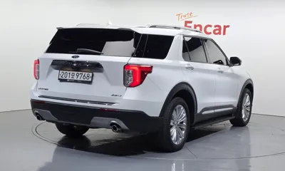 Ford Explorer 2022, 57208 км, за 19692.79 USD
