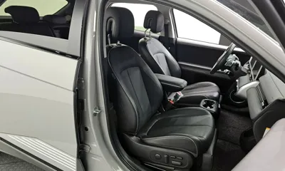 Hyundai Ioniq5 2022, 55900 км, за 20932.19 USD - фото 12