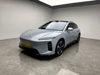 Nio ET5T · 2025 год