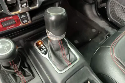 Jeep Wrangler 2021, 89300 км, за 36708 USD - фото 14