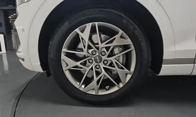 Genesis GV70 2023, 27015 км, за 27296.43 USD