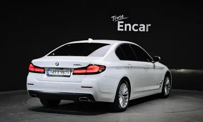 BMW 5-Series 2021, 65984 км, за 24710.93 USD