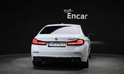 BMW 5-Series 2021, 65984 км, за 24710.93 USD