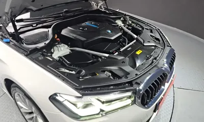 BMW 5-Series 2021, 65984 км, за 24710.93 USD - фото 6