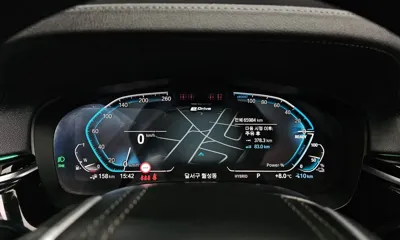 BMW 5-Series 2021, 65984 км, за 24710.93 USD - фото 8