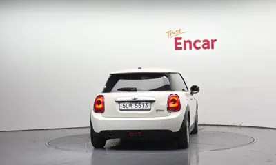 MINI Cooper 2015, 114761 км, за 4485.47 USD