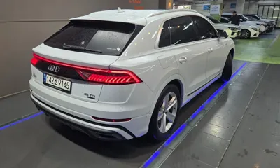 Audi Q8 2021, 109375 км, за 36431.67 USD - фото 6