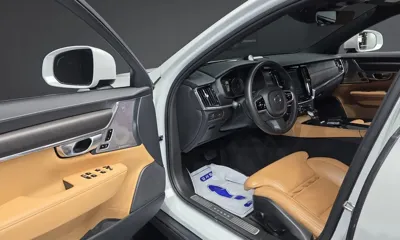 Volvo V90 2019, 72444 км, за 21596.43 USD - фото 10