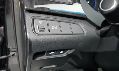 Hyundai Grandeur 2017, 134772 км, за 5404.7 USD - фото 31
