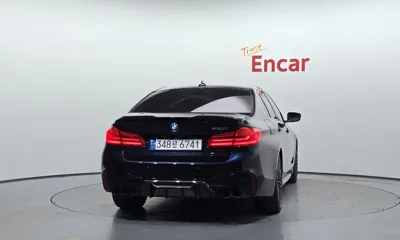 BMW 5-Series 2019, 158374 км, за 11815.68 USD